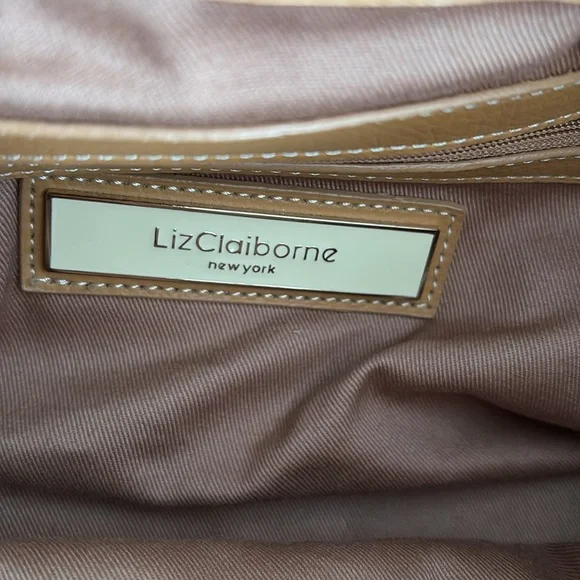 Elegant Leather Women's Bag - Picture 4 of 6